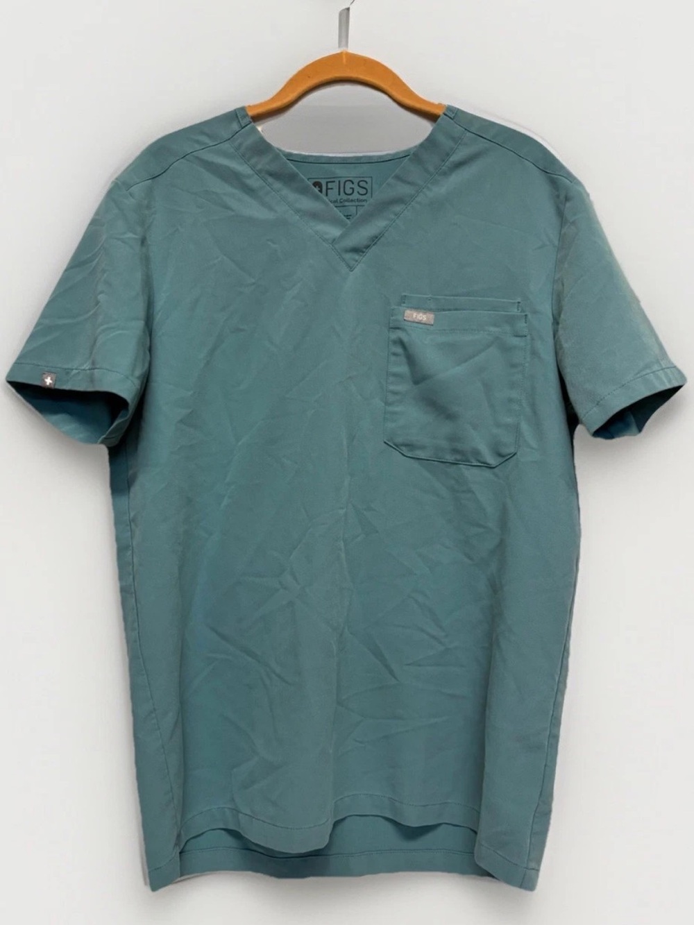 FIGS Women's Catarina Double-Pocket Scrub Top #5891